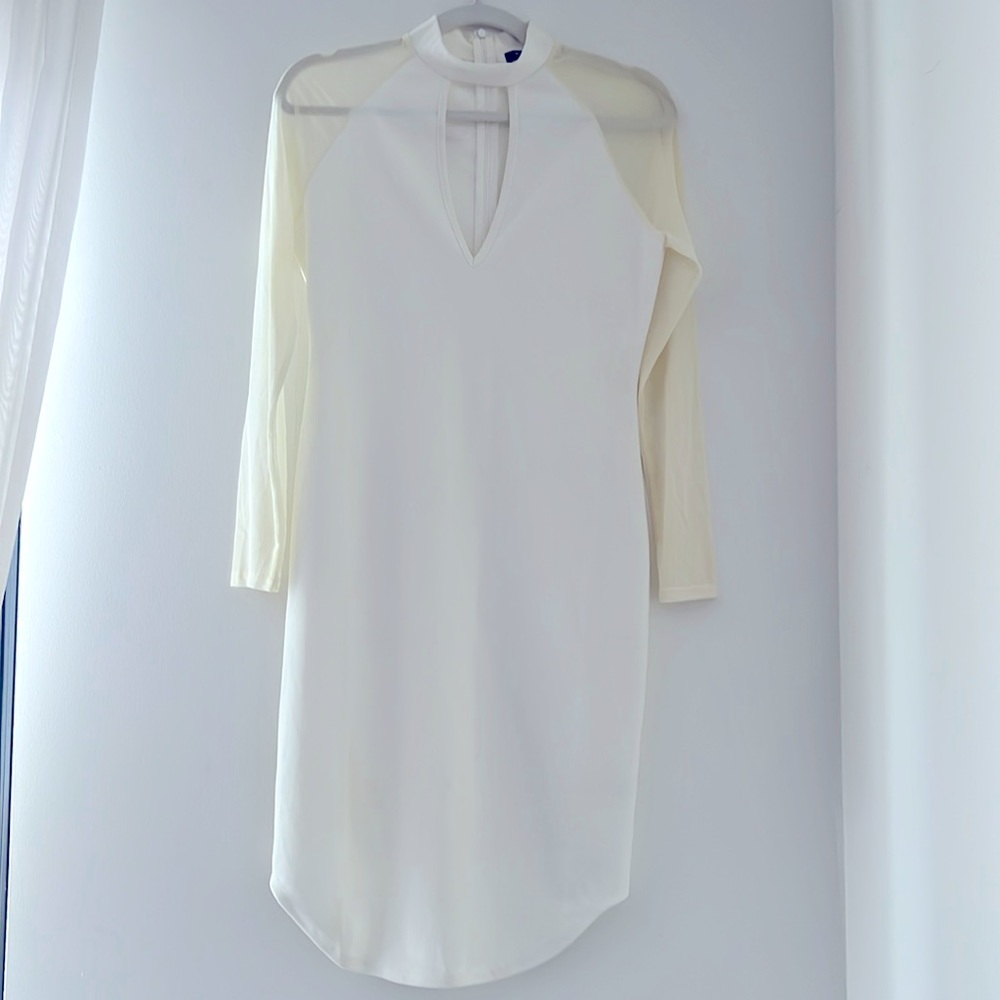 *NWOT* EIGHT PARIS White Knee-Length Dress L